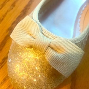 Gold Sparkle girls flats size 13, lands end NIB